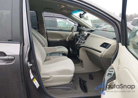 2011 Toyota Sienna Le from USA, damaged, VIN 5TDJK3DCXBS010829